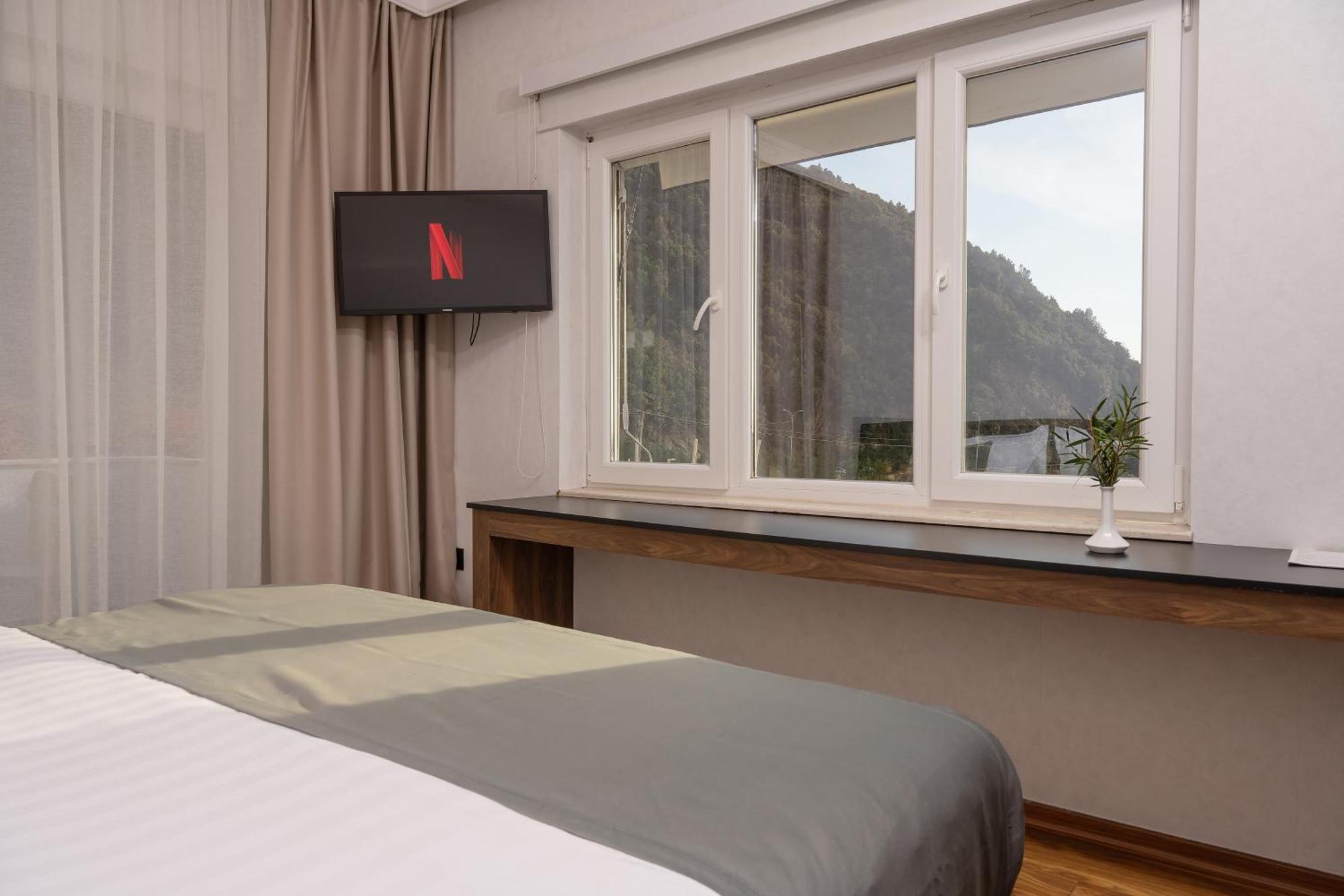 Select Hill Resort Linze Exterior photo